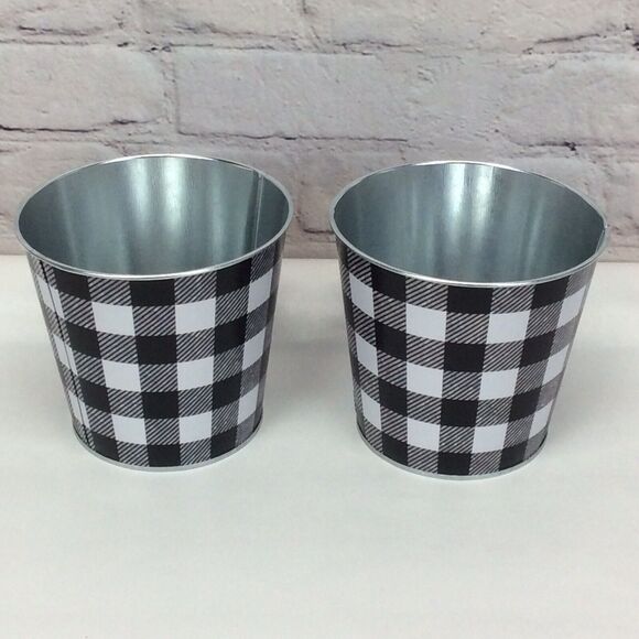 Christmas Black & White Buffalo Check 4 Pc Decor Bundle 2 Wreath Hangers 2 Tins - Picture 2 of 8